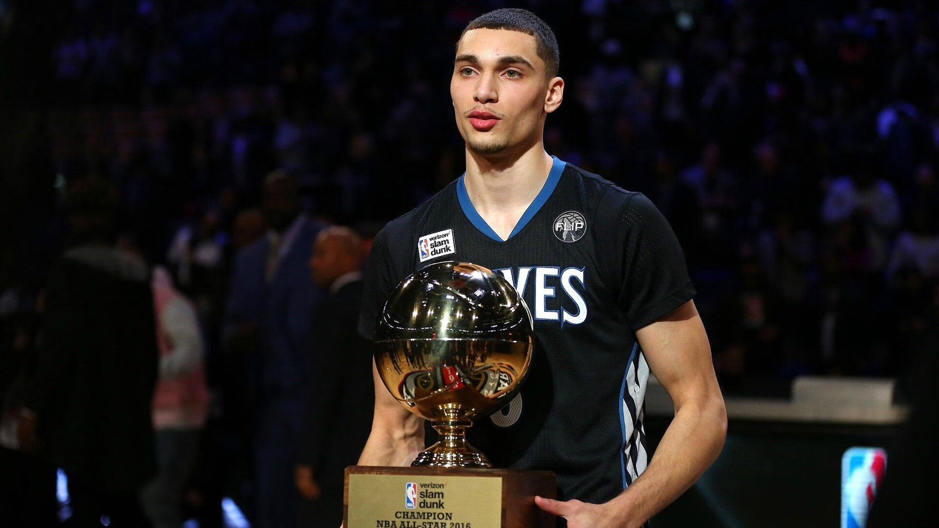 虚拟主播助阵大型赛事，打造沉浸式全场体验，虚拟主播叫啥